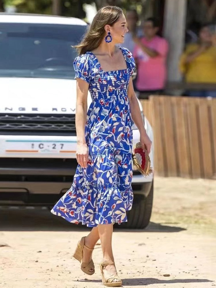 Kate Middleton Belize Bohemium Holiday Dress Painted Roses Blue Floral Midi Smocked Summer Dress